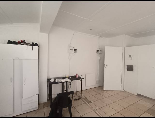 5 BEDROOM HOUSE FOR SALE IN BRANDWAG